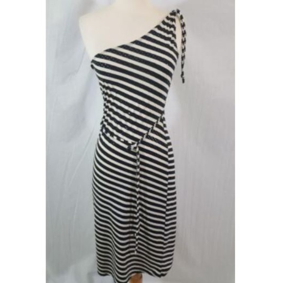 le chateau Dresses & Skirts - Le Chateau Black White Stripe Dress XS Sequins